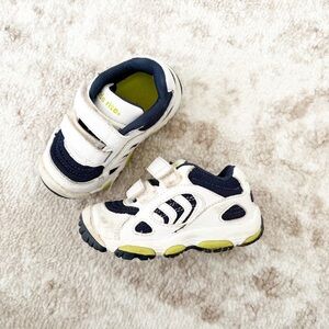Stride rite toddler baby boy first walker shoes 4.5 wide 4.5W